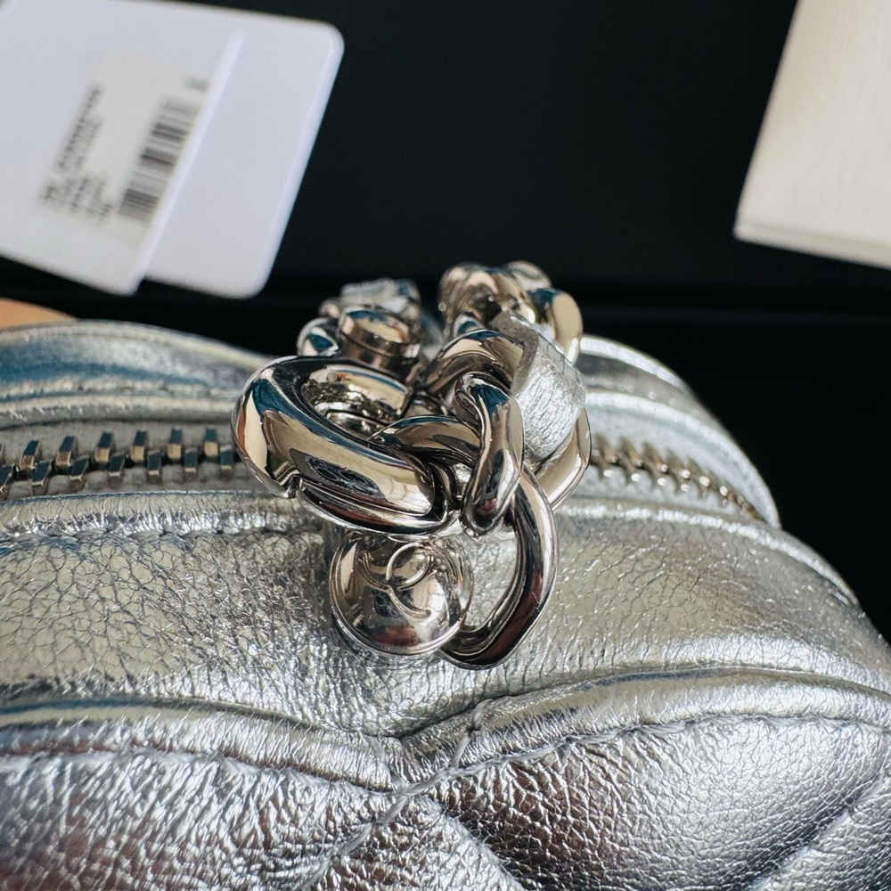 CHANEL Collectible Metallic Silver Heart Mini Bag Charm - Picture 5 of 7